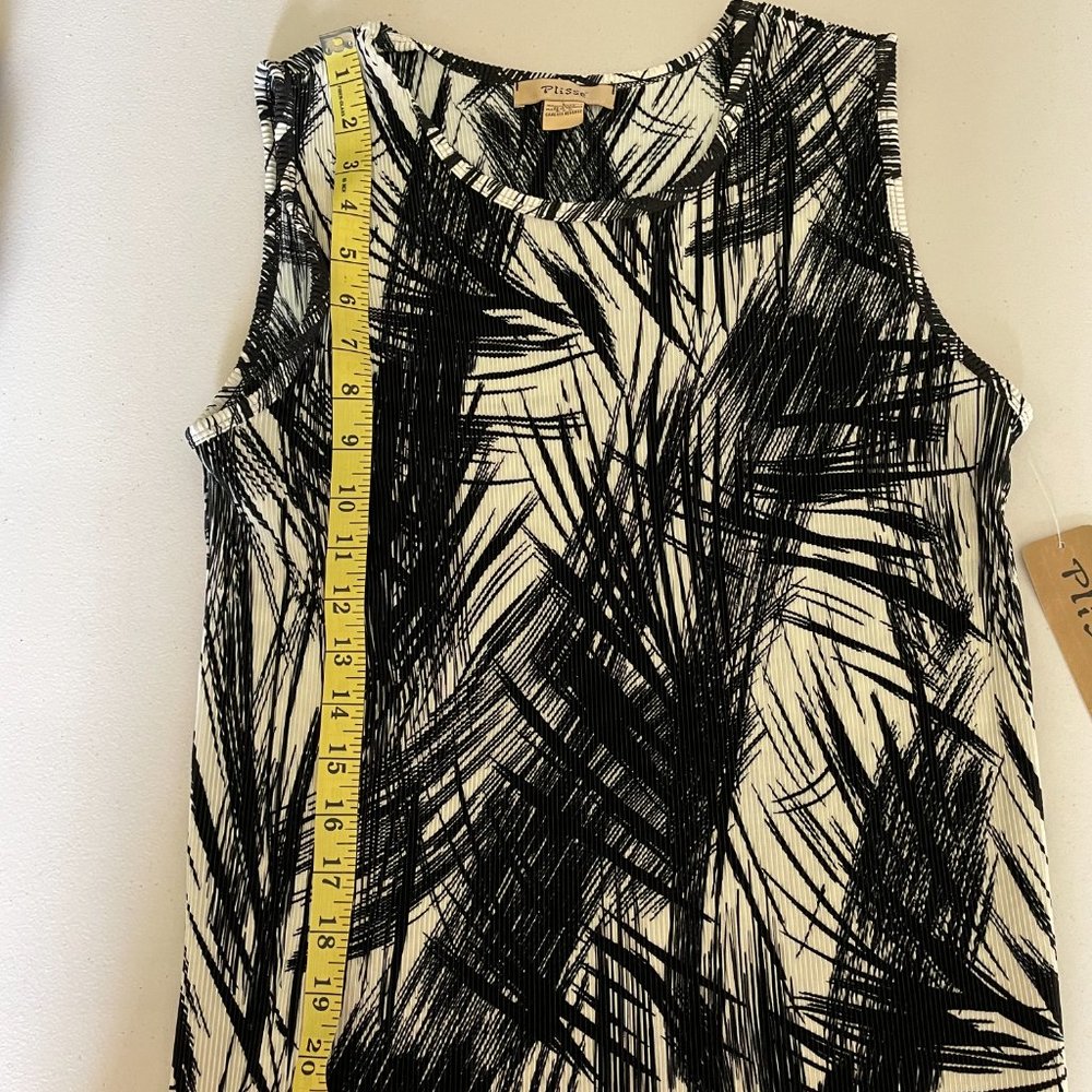 NWT Black and white print sleeveless top Large - Picture 4 of 6